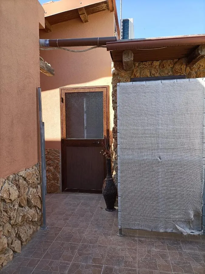 Appartamento Casa Nonna Pina Fanusa