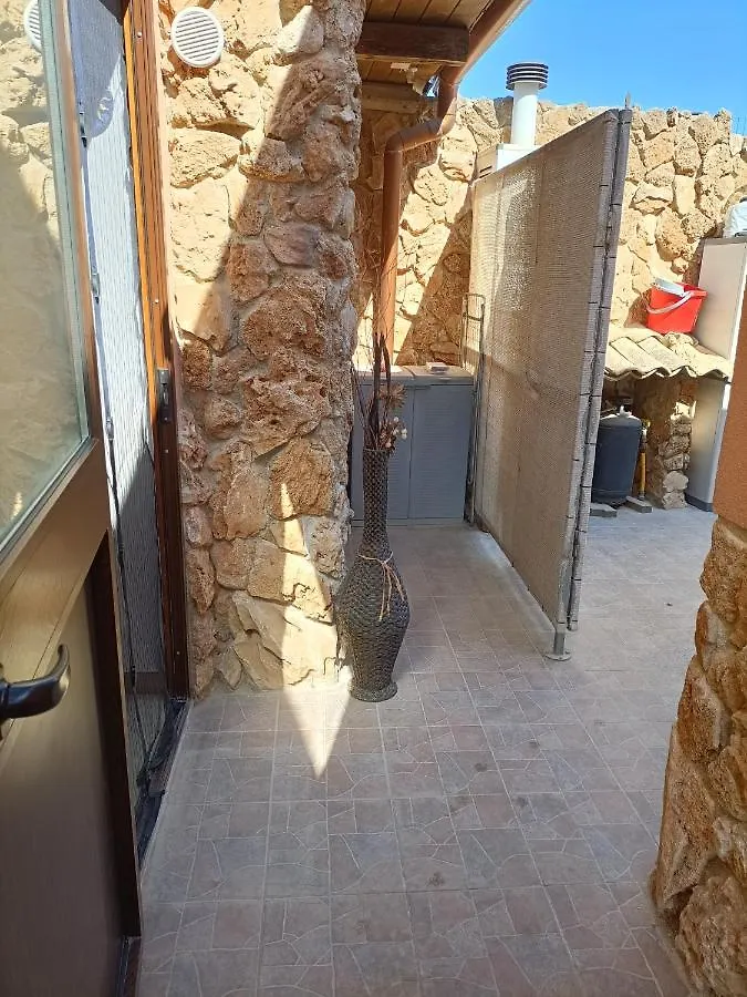 Appartamento Casa Nonna Pina Fanusa Italia